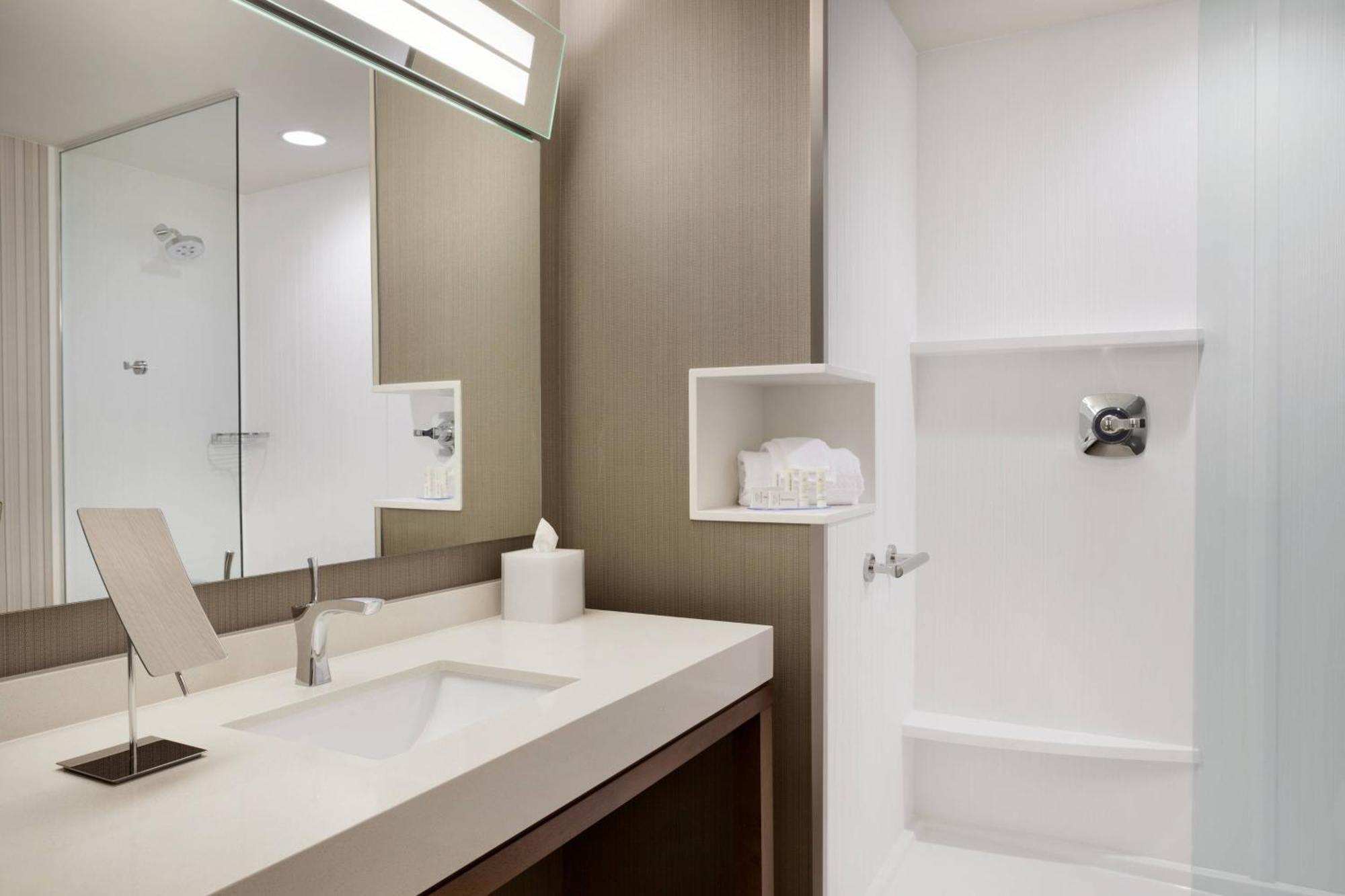 Hotel Courtyard By Marriott Boston Dedham/Westwood Extérieur photo